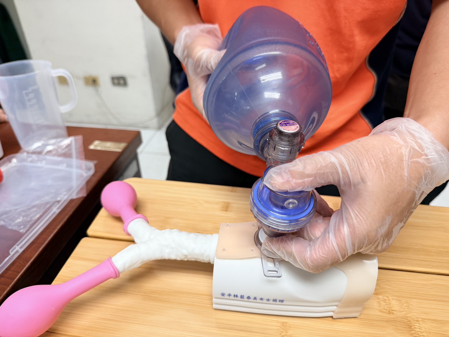 守護生命新里程!臺南市政府消防局獲贈「綜合氣道與止血訓練模組」 創傷急救教育訓練全面啟動