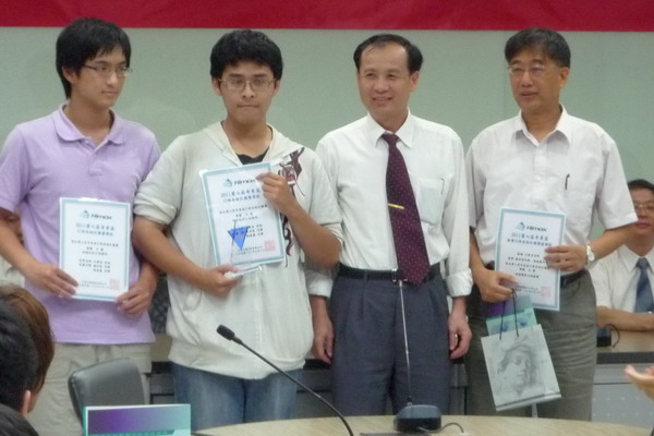 南台科大舉辦「2011 奇景盃佈局設計競賽」培育更多積體電路設計人才