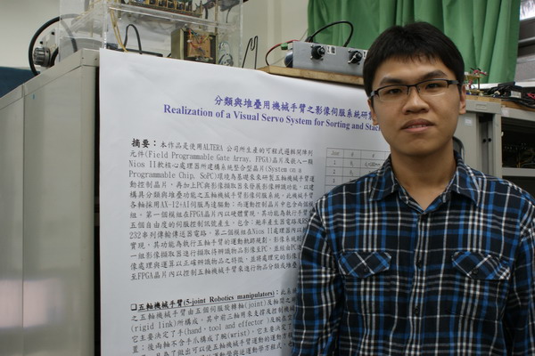 南台科技大學電機工程系學生 蔡 君龍榮獲「100學年度優秀工程學生獎」
