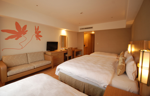 「精彩酷夏」就來劍湖山全家出遊兒童免費 每房$6999起