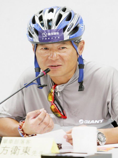陸客自由行開放 首度完成單車環台