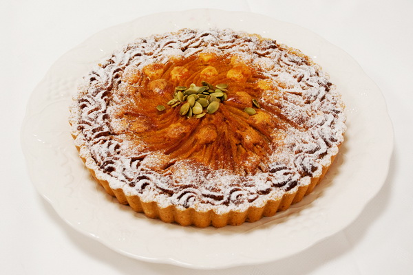 台南轉角餐廳「節慶派對火雞」歡樂登場歲末餐桌展現加州風情