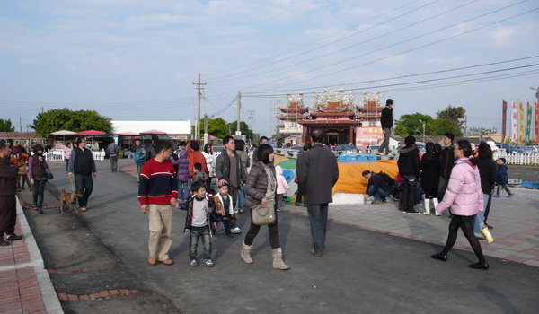 農曆春節連續假期雲嘉南濱海地區遊客絡繹不絕