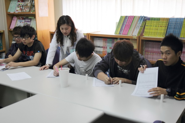 南台科技大學『菸菸一熄、健康升級』戒菸班 正式開課