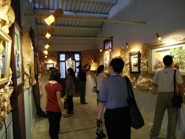 嘉南藥理科技大學文化事業發展系「紙‧想對你說」郭孟龍師生聯展