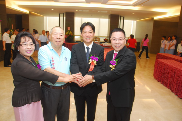 遞補市議員 蔡育輝議員21日完成宣誓就職