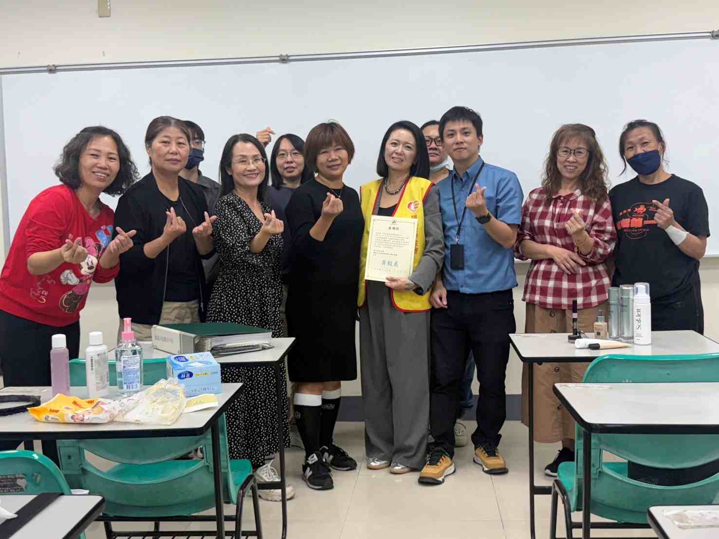 「顏損修飾妝容」走進崑山科大樂活課堂 實作看見支持與重建力量