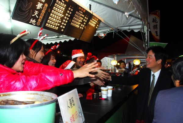 賴市長出席麻豆藝術節百店齊FUN活動