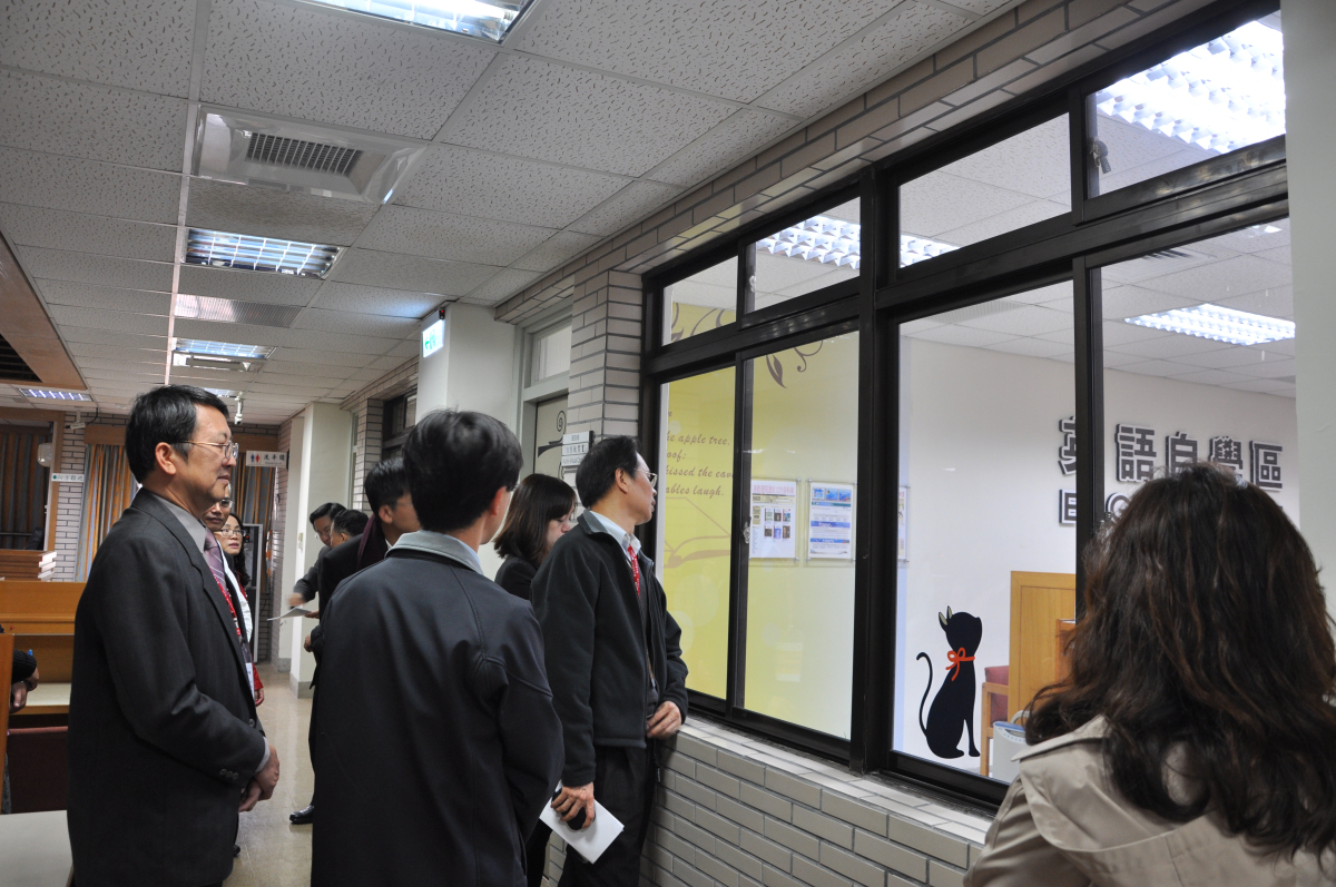 101年大專校院國際化訪視 南大展現國際實力