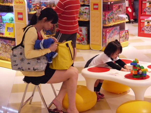 新光三越打造親子童樂園 搶攻連續假期人潮