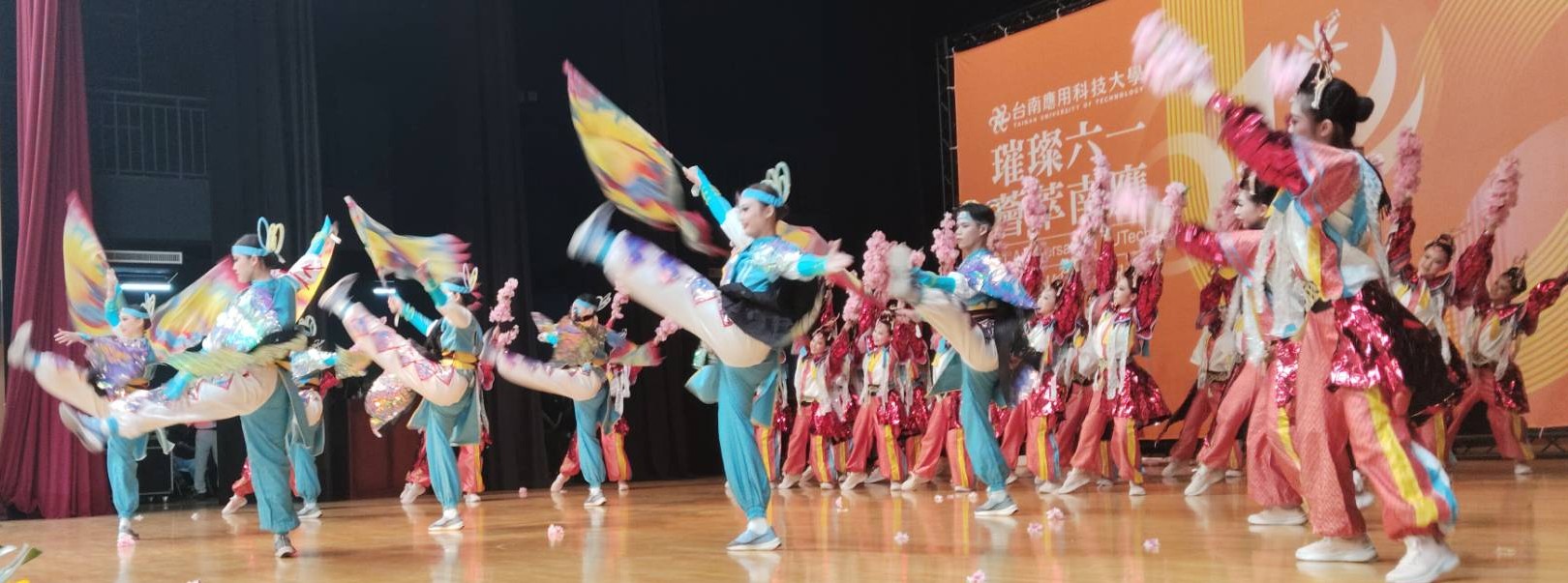 台南應用科技大學10月18日歡慶創校61周年 師生同樂 青銀共融