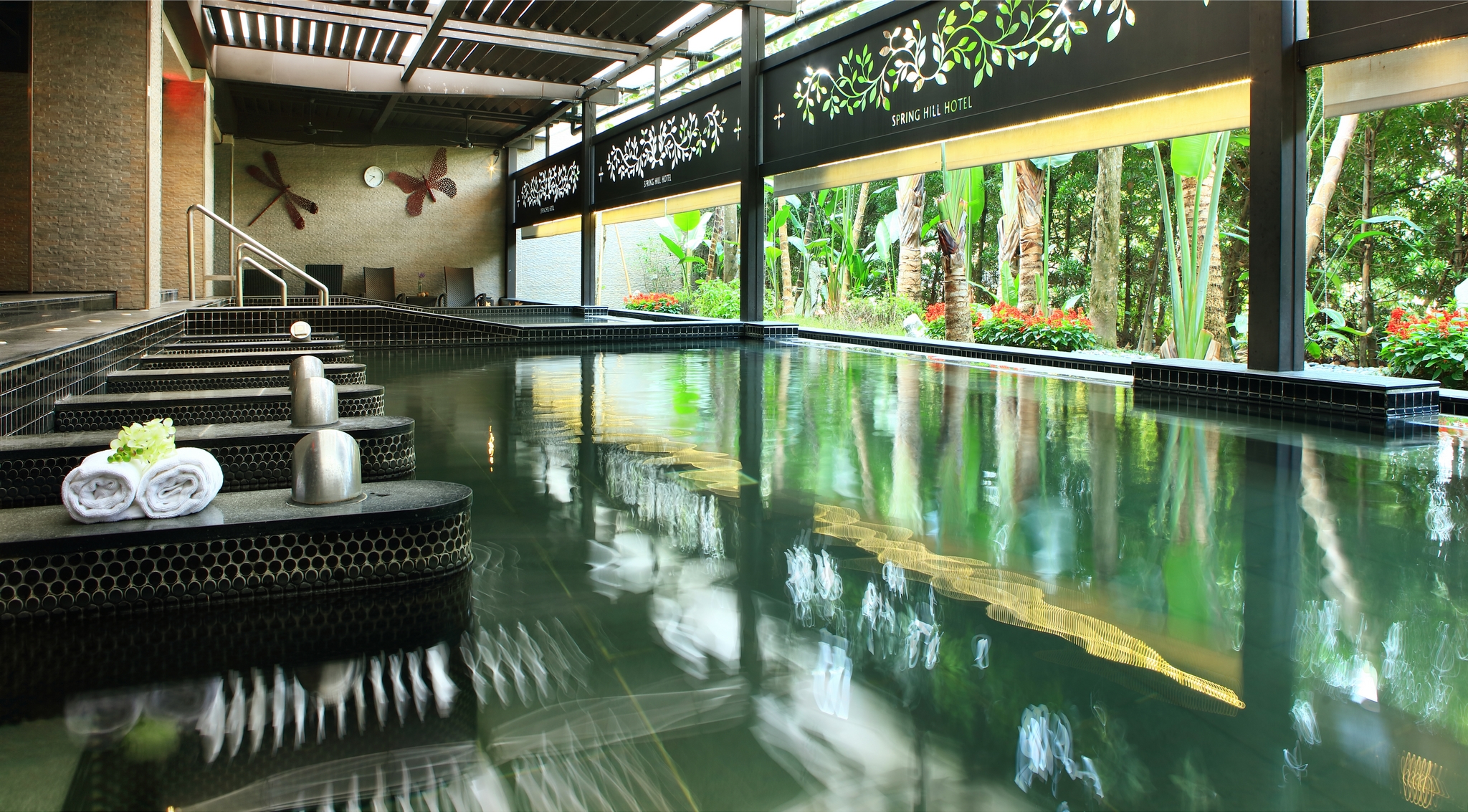 清明連假來高雄花季度假飯店，網美、私房景點一次打包         泡美人湯、啖美食雙重享受