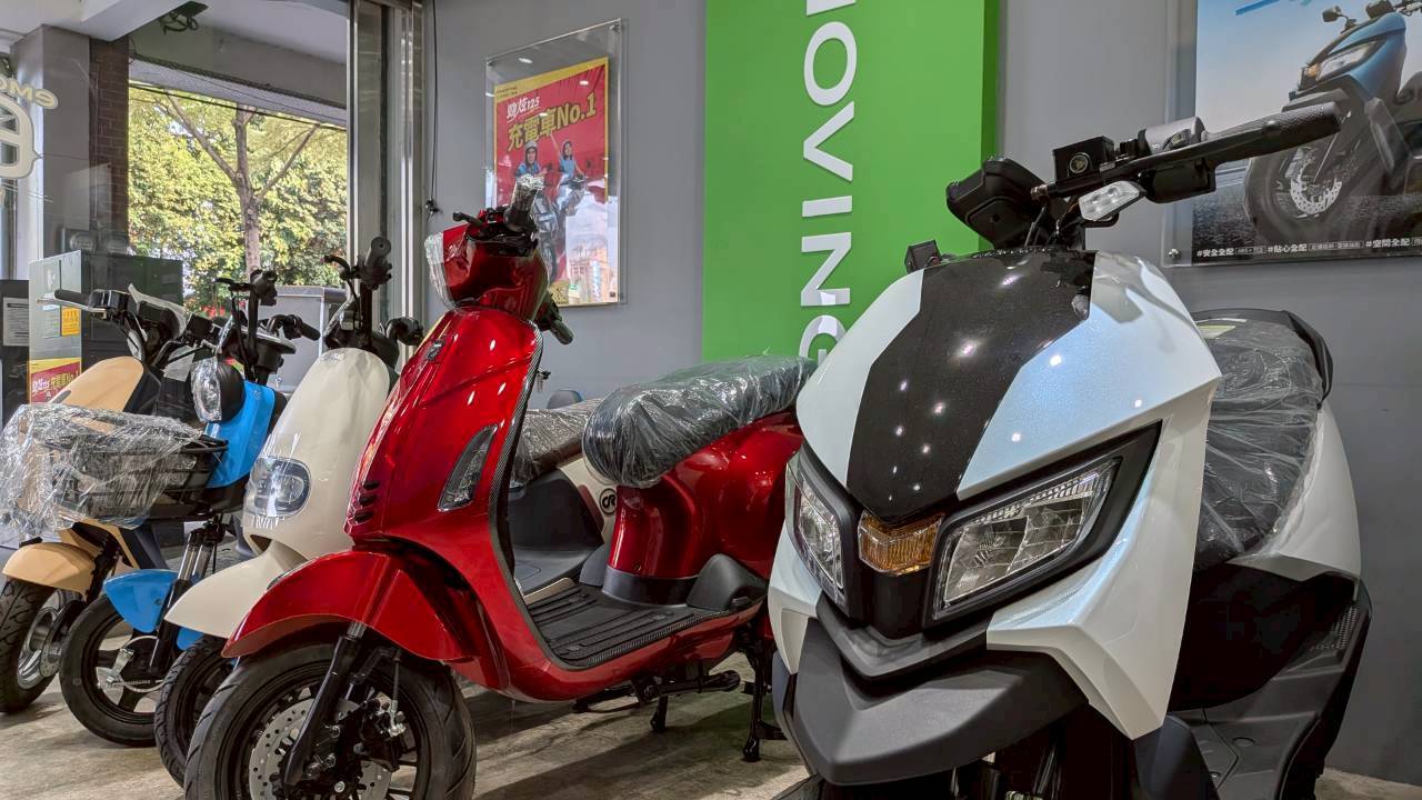 D南市電車補助好評不斷 E起加入淨零綠生活