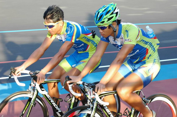 掄元奪魁再破全國紀錄，嘉南藥理科大自行車超吸『金』