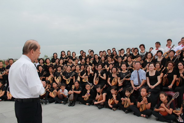 奇美推廣曼陀林有成，24日晚間邀請您在台南文化中心「遇見奇美曼陀林」