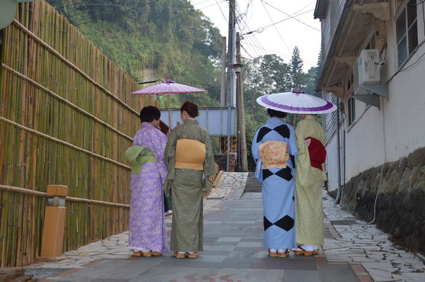 關子嶺仿舊和服 業者大力支持