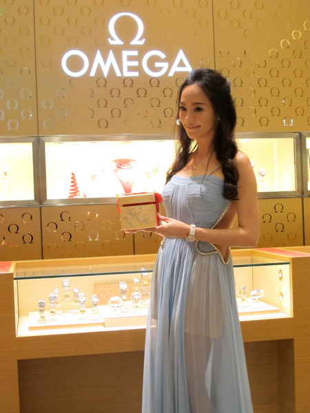 頂級腕錶OMEGA搶駐府城新光三越台南新天地