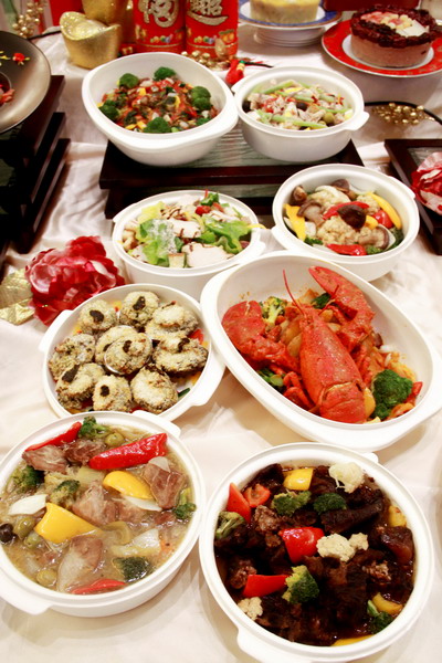 台南大億麗緻酒店推出多國新春料理、團圓饗宴、年貨大街和年菜外帶