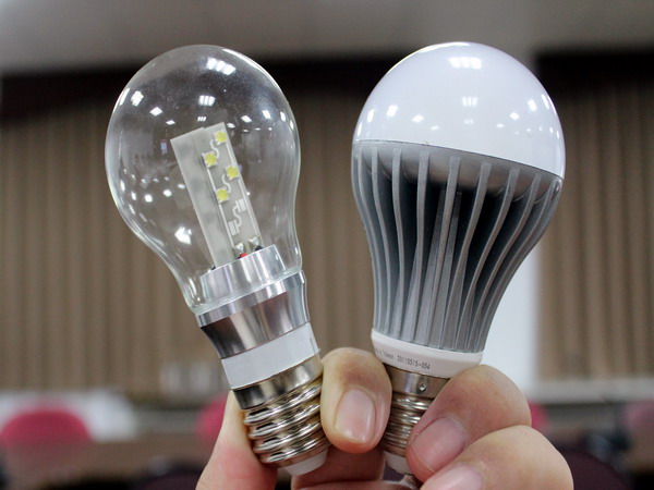 遠東科大LED燈泡 贏得2014大馬發明展「大會最佳發明獎」