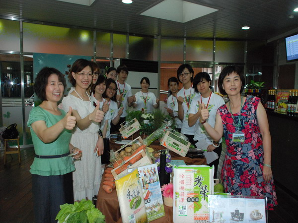 南應大餐飲系103級畢業成果展 果然「食足臺味」