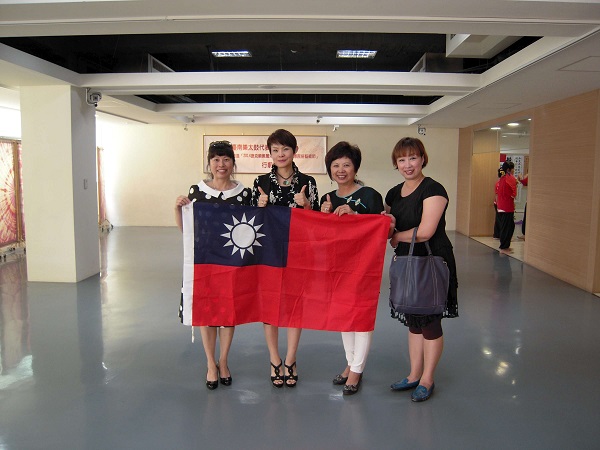 「臺南樂太鼓捷克藝術節代表團」驚豔捷克藝術節也搭起與臺南的橋樑