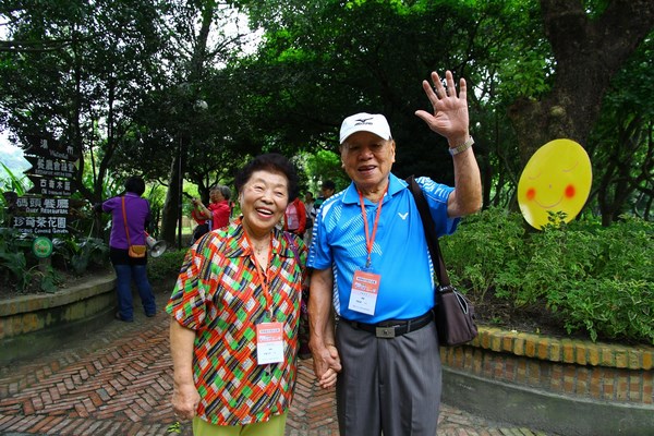 西拉雅健康樂活遊　爺爺奶奶們忘情訴說回憶！