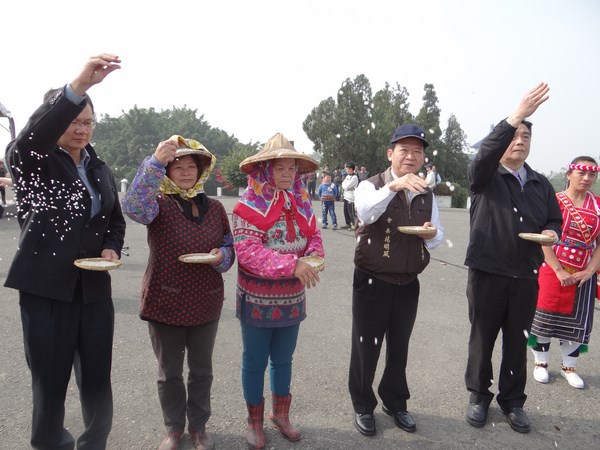 烏山頭枯旱十年來排第4,西拉雅族PK日本晴天娃娃＆崑濱伯 為臺灣祈雨解渴