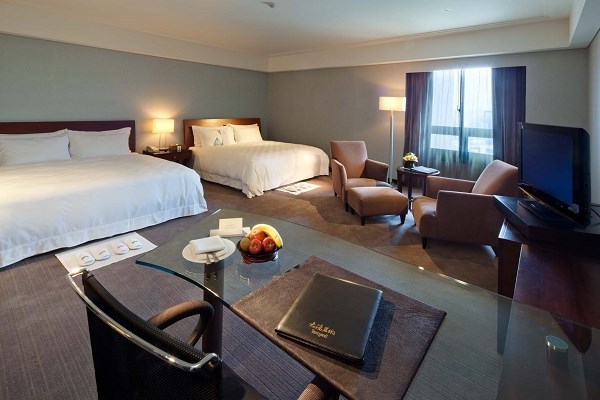 台南大億麗緻酒店「花牧蘭熱氣球嘉年華住房專案」51折起入住專案房型   贈門票、馬克杯和台南小調三部