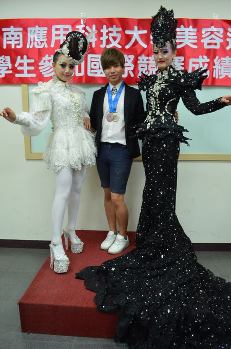 台南應用科大美容系出賽2015 OMC亞洲盃 勇奪19獎項 蟬聯霸主