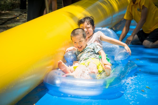 7月4日-8月23日 「2015臺南瘋狂滑水趣」,暑假瘋滑水  消暑又暢快  陪你high翻夏天