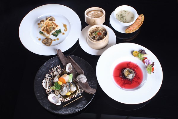 台南晶英酒店ROBIN’S推出「海之幸 秋旬鮮蠔季」，外國鮮蠔與七股生蠔 東西大「蚵」拼！