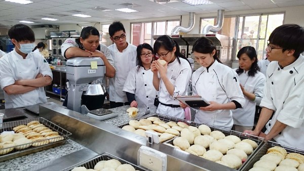 台首大中式麵食乙級證照班　寒假班報名僅剩七個名額