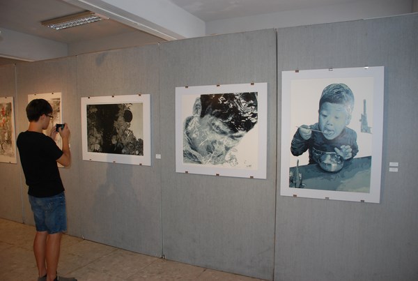 台南應用科大在該校藝術中心 舉辦「台日韓德國際青年版畫創作」交流展