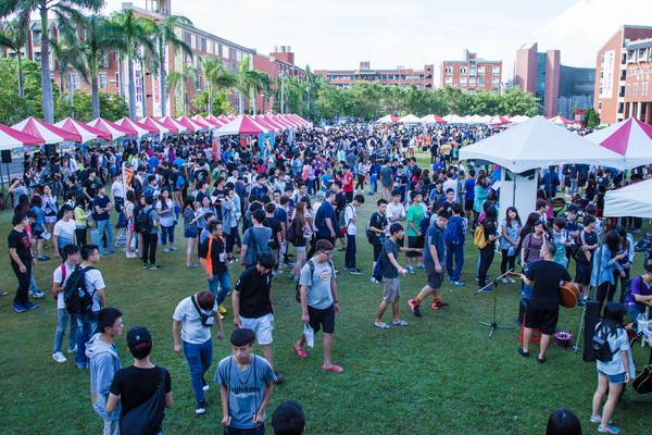南臺科技大學社團招生各出奇招,多元學習大展才藝