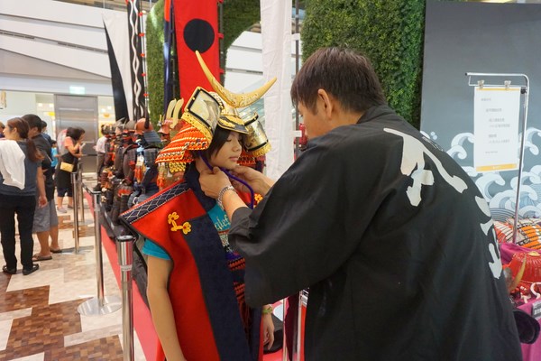 南紡夢時代古戰國鎧甲展, 親子和樂穿戴幸福留永恆