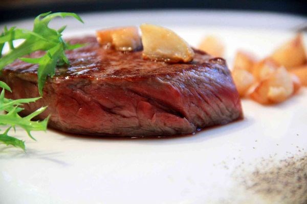 大億麗緻酒店歡度聖誕節，邀您一同捐書、賞樂、啖美食