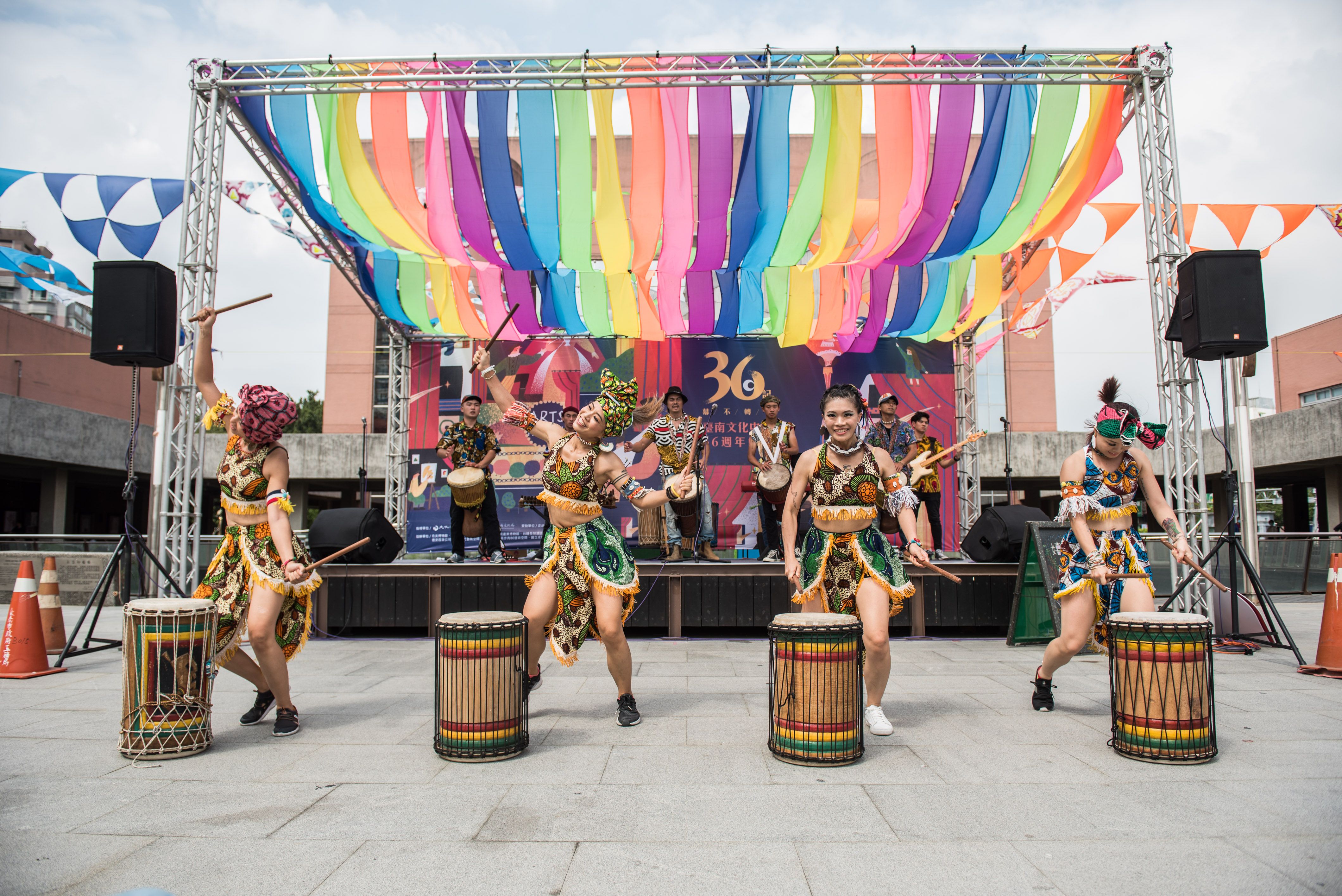 藝如春風走透透-行動舞臺車山上與新化登場