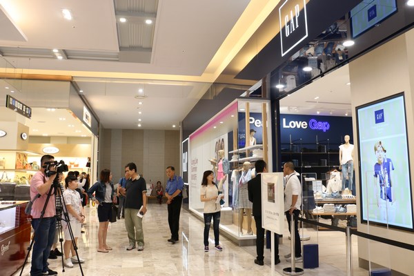 Gap全新概念店登陸南紡購物中心