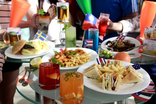 台南大億麗緻酒店搭世界運動會熱潮，推紅唇酒吧餐酒套餐、43折起專案住房加贈餐酒套餐