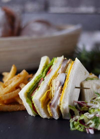 台南老爺行旅廚藝 x 文藝 ，展覽餐桌相輝映