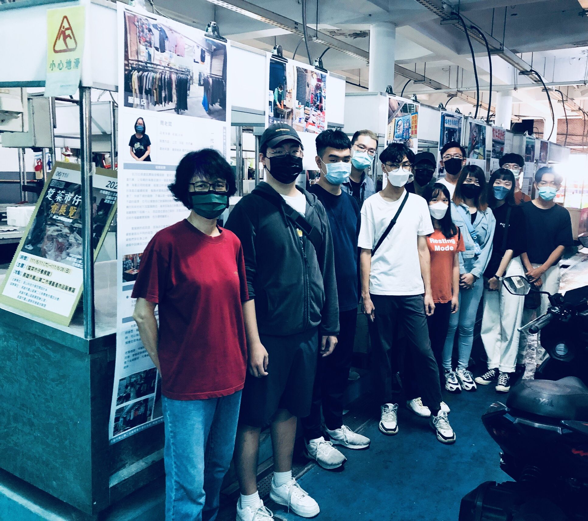 崑山科大空設系改造鳳二市場閒置空間 「踅菜市仔看展覽」記錄攤商故事