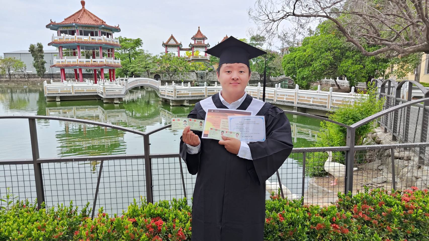 克服身心限制 崑山科大電子系林冠廷大學雙主修 錄取6系國立大學研究所