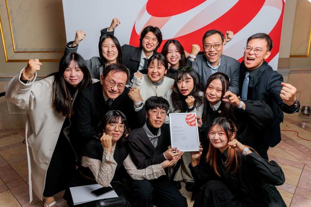 南應大視傳系勇奪五項紅點設計獎　 師生師生赴德國柏林領獎登國際舞台