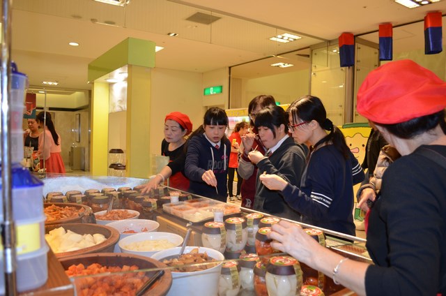 新光三越台南西門店《韓國商品展》第一回盛大登場