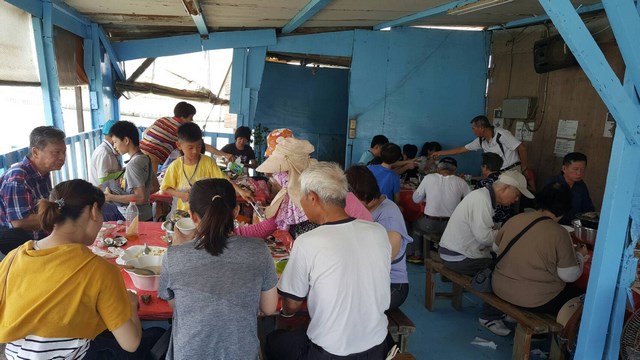 沙雕首次搬進社區  參觀人潮不斷