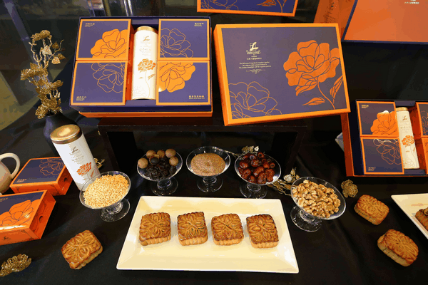 台南大億麗緻酒店【沐月月餅禮盒】訂購享8折優惠，每盒只要1,024元！