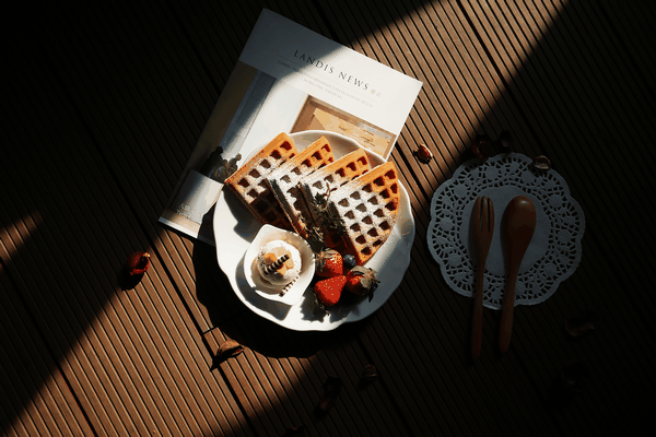 台南大億麗緻酒店主廚特製風味鍋、哈根達斯水果鬆餅、鮮活龍蝦換購優惠，營造春日好「食」光