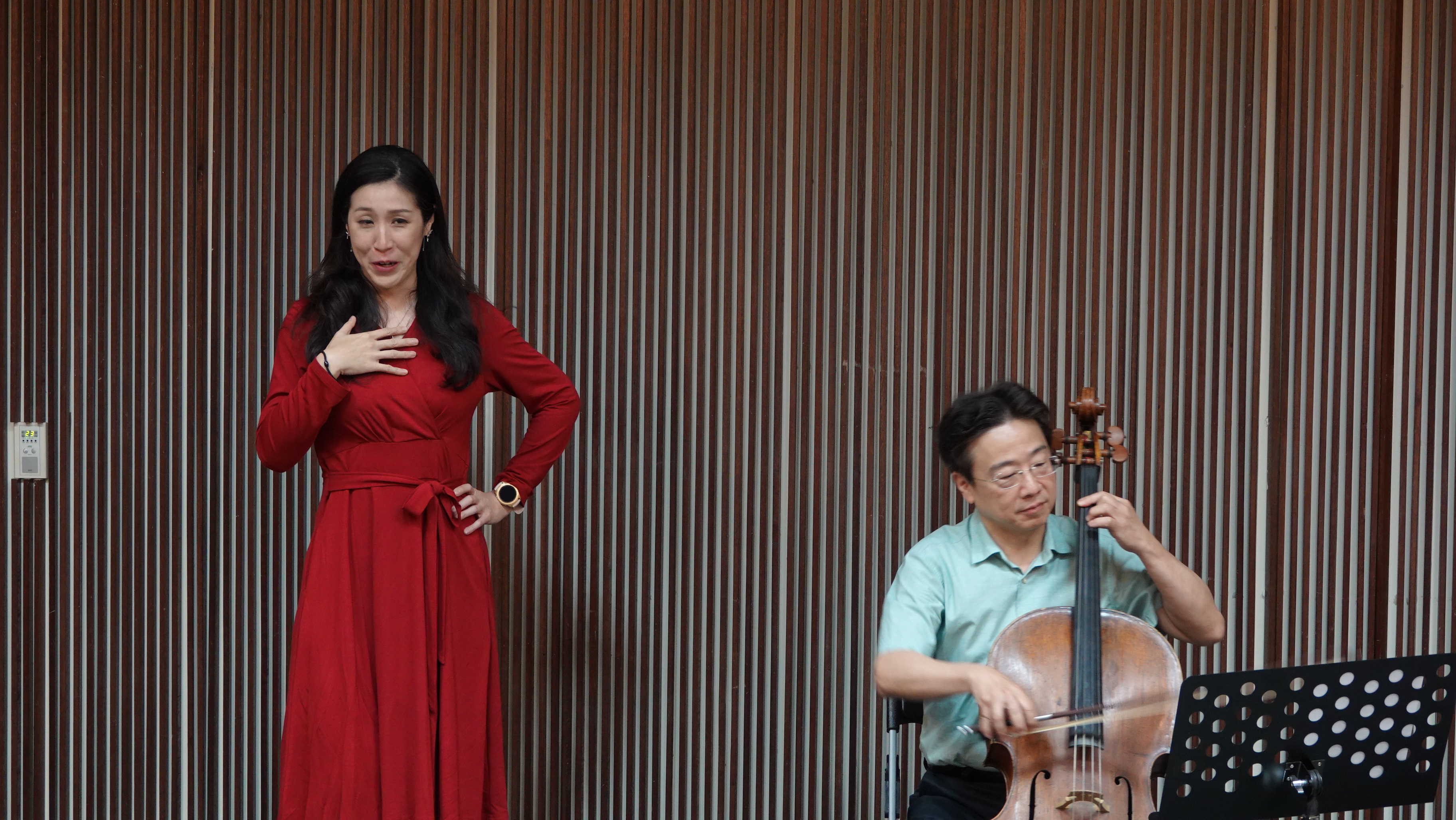 動輒幾千萬的歌劇，張正傑讓你花300元就能臨場聆聽； 詮釋到兒童也能聽懂