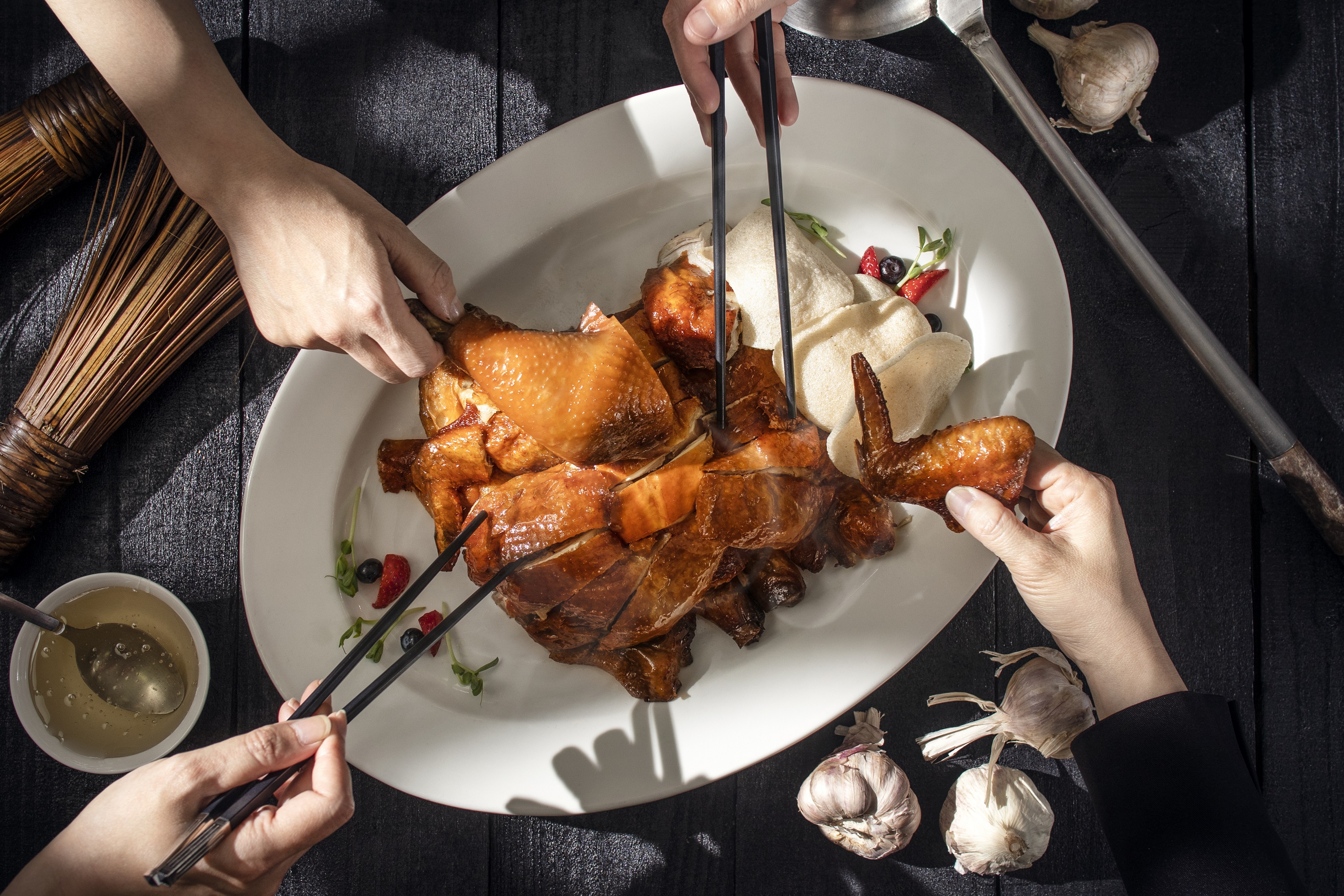 台南米其林占星嘉年華「蒜香脆皮雞」入選TOP10