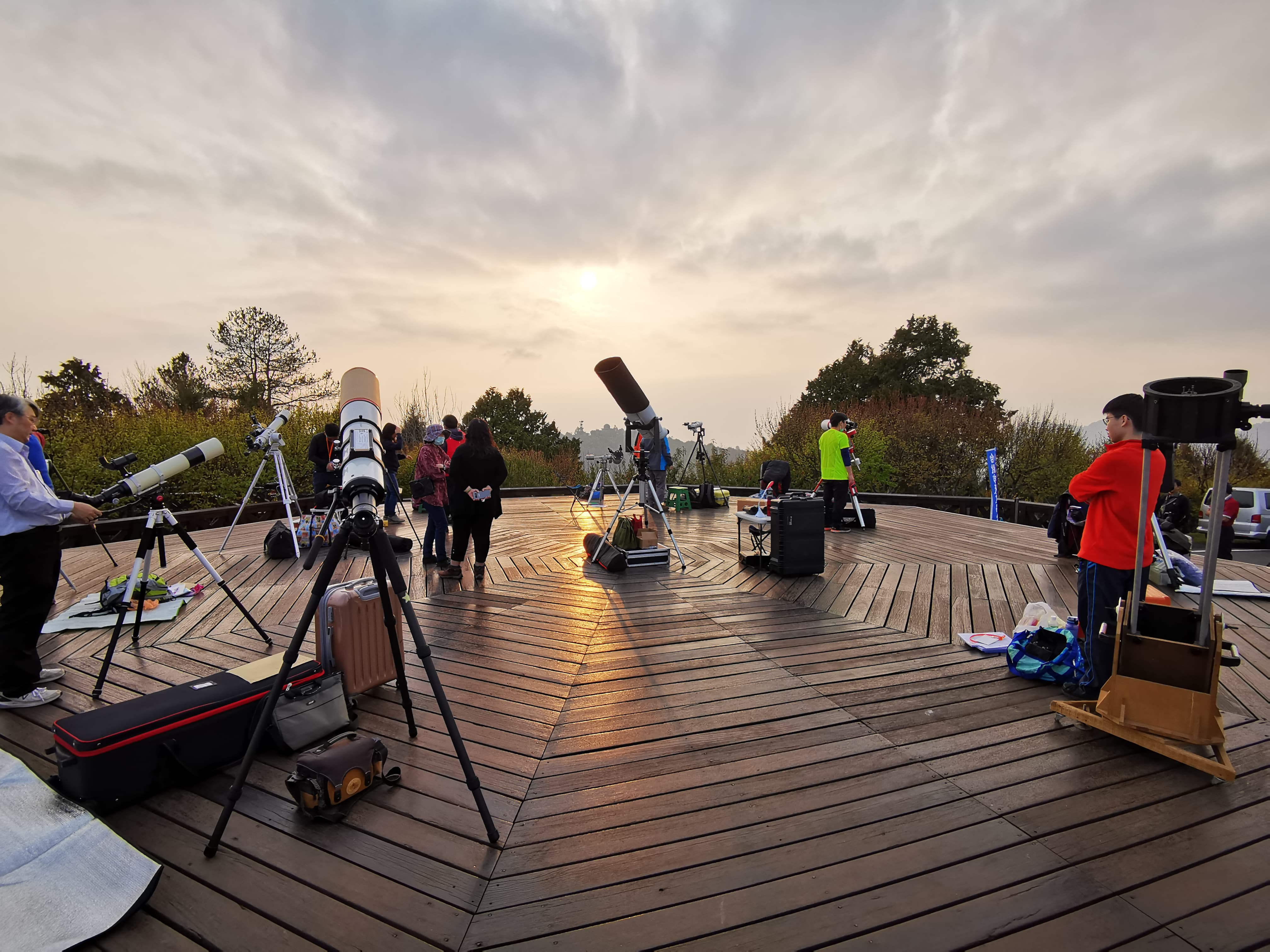 阿里山梅西耶馬拉松開跑 小笠原山觀景平台將管制